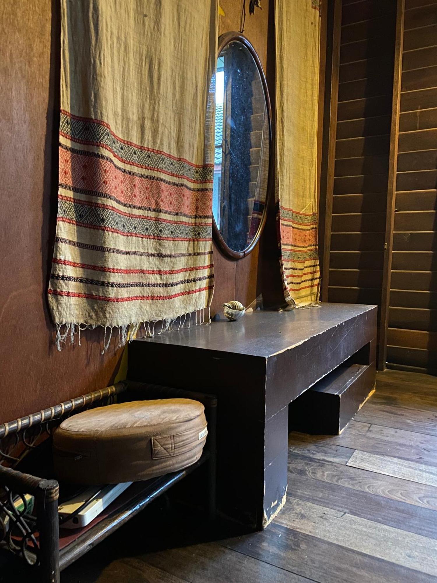 Chest'S Place Bangkok Bagian luar foto